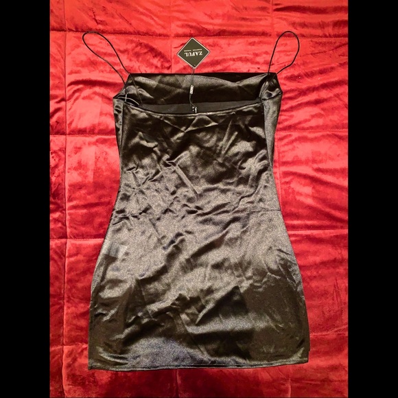 Side Slit Satin Line Cami Dress - Black - Picture 2 of 3